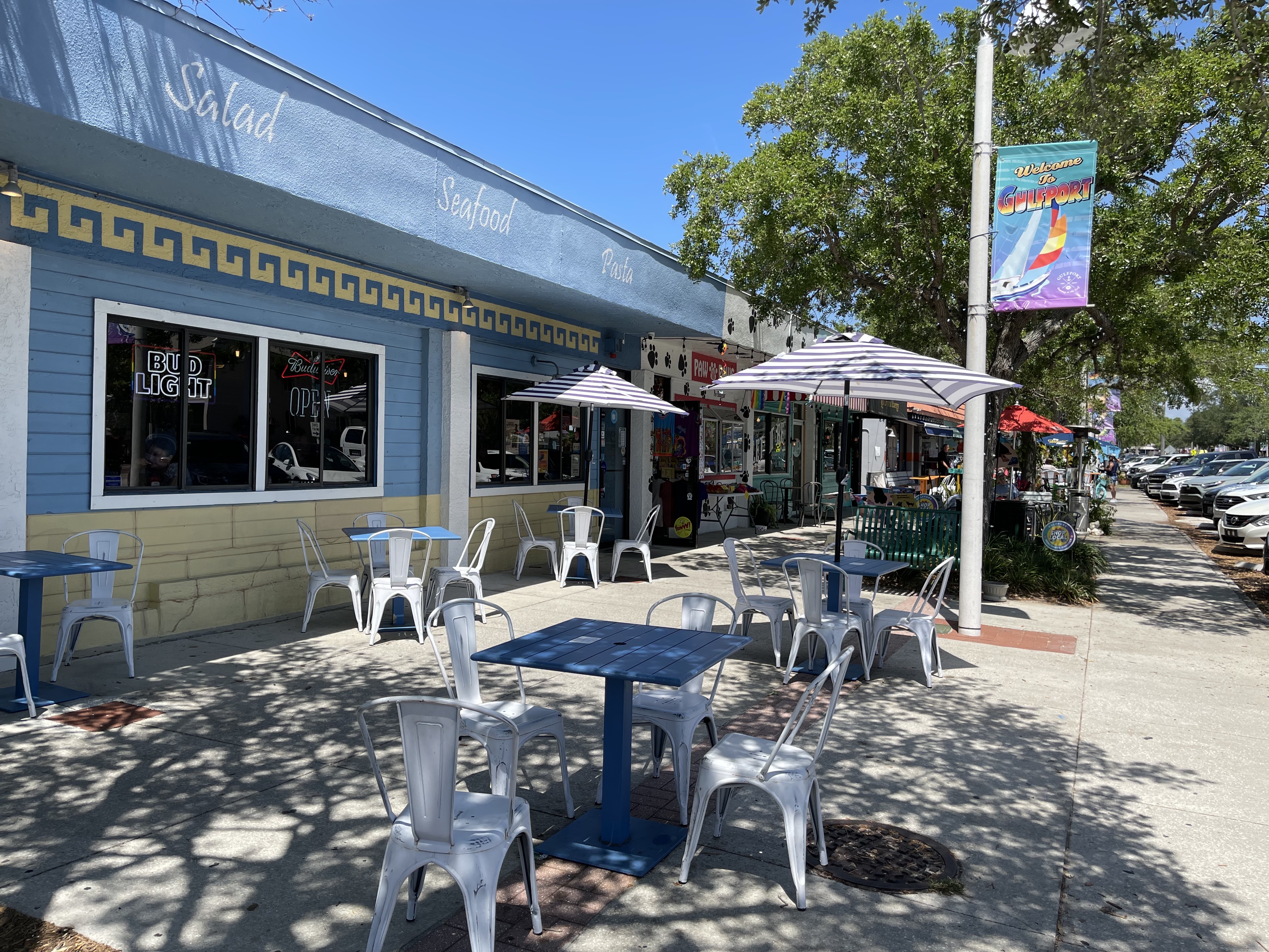 Laundry and Dry Cleaning Pickup & Delivery Service in Gulfport, FL