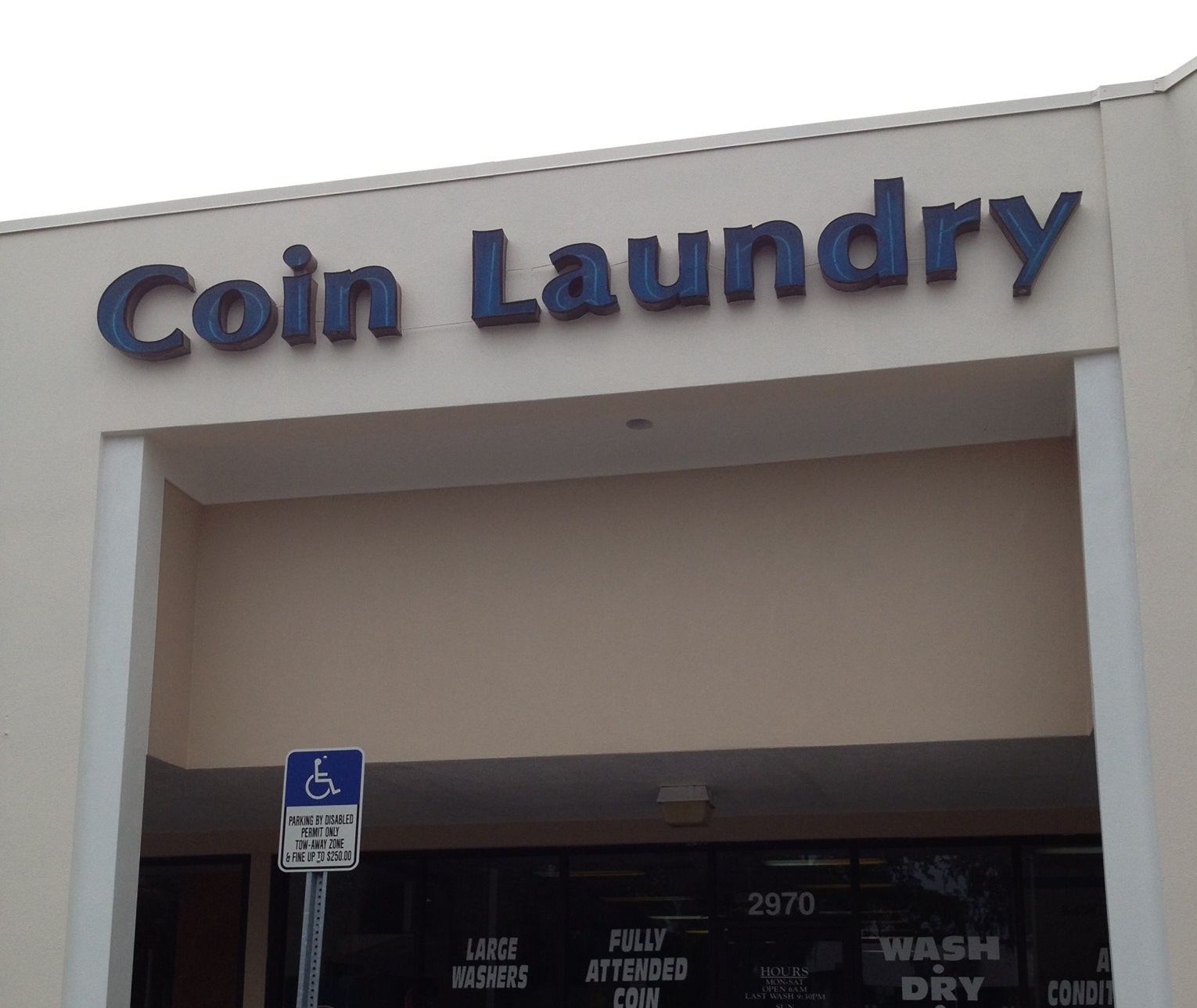 Easy Kleen Laundromat Your GoTo for Laundry Pickup in Pinellas Park